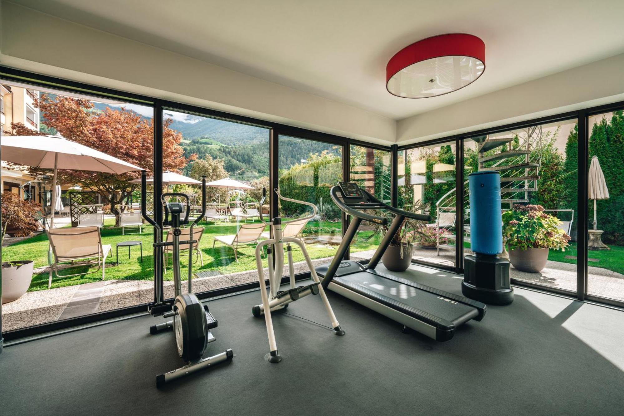 Dominik Alpine City Wellness Hotel - Adults Only Bressanone Exterior photo